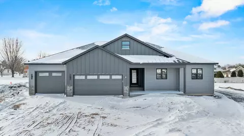 404 S Cypress Ave, Marshfield, WI 54449