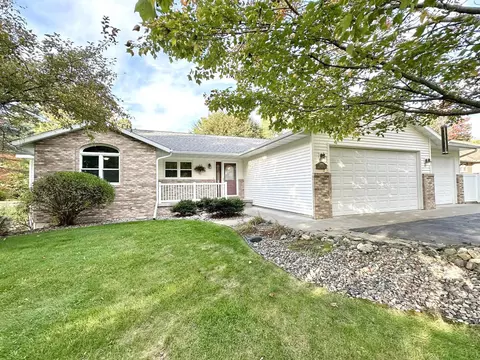 5702 Mary Ln, Weston, WI 54476