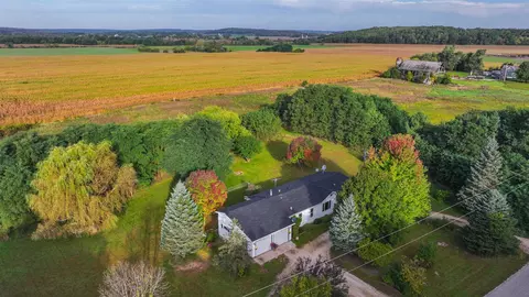 n6400 Mork Road, Scandinavia, WI 54977