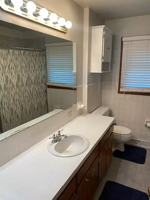 Bath - 808 12th St, Mosinee, WI 54455 photo 1 of 5