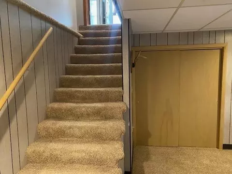 Entry Way - 808 12th St, Mosinee, WI 54455 photo 2 of 2