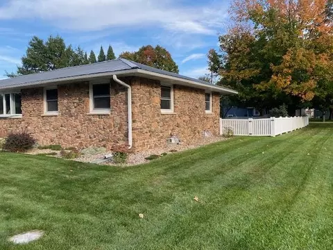 Exterior - 808 12th St, Mosinee, WI 54455 photo 2 of 11