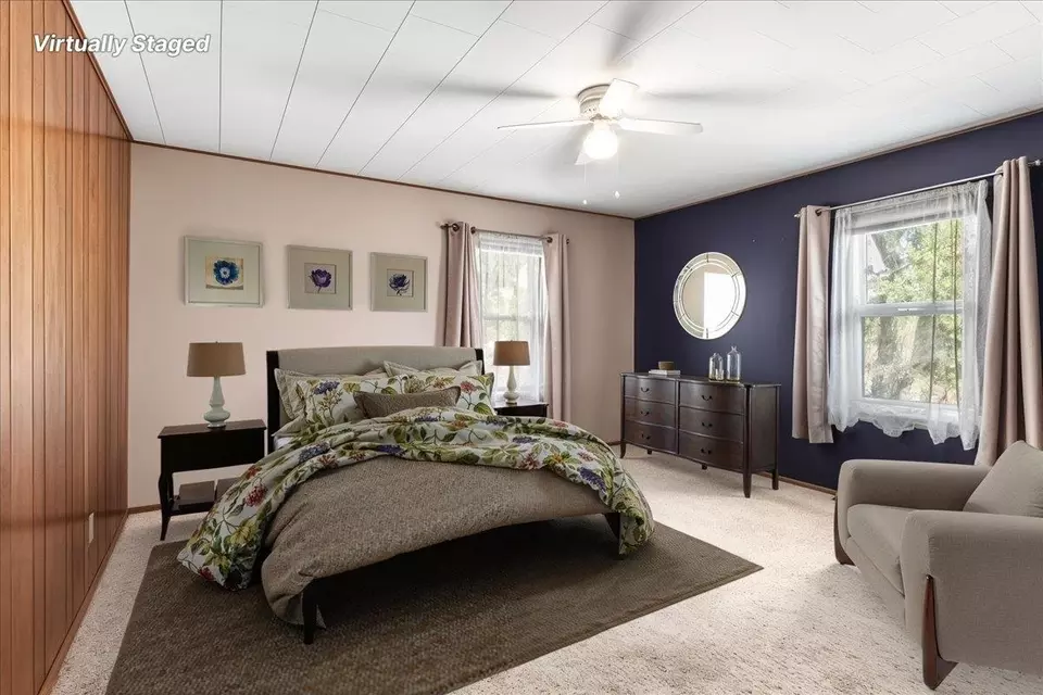 Bedroom - 10520 Rangeline Rd, Wisconsin Rapids, WI 54494 photo 9 of 9