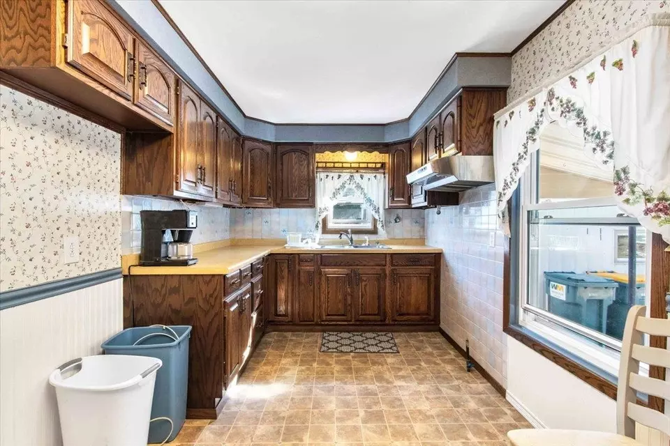 Kitchen - 10520 Rangeline Rd, Wisconsin Rapids, WI 54494 photo 1 of 1