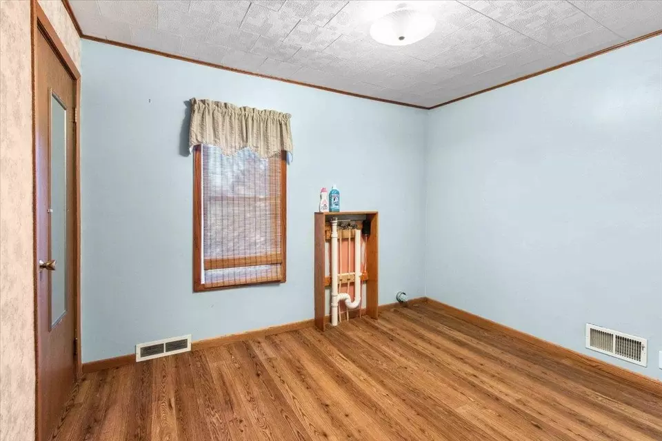 Bedroom - 10520 Rangeline Rd, Wisconsin Rapids, WI 54494 photo 1 of 9
