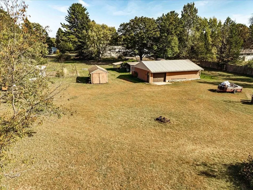 Exterior - 10520 Rangeline Rd, Wisconsin Rapids, WI 54494 photo 12 of 13