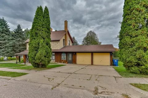 808 5th St, Marathon, WI 54448