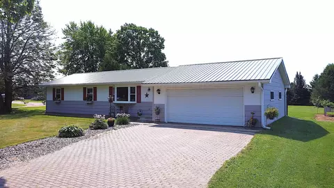 w10071 Dennis Lane, Antigo, WI 54409