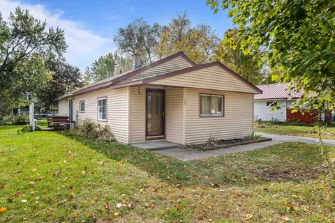 209 Schwebach St, Wausau, WI 54403