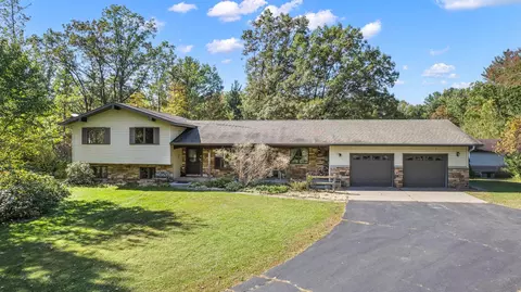 1601 Brown Deer Ln, Stevens Point, WI 54481
