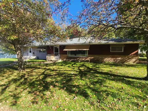 212 N Main St, Greenwood, WI 54437