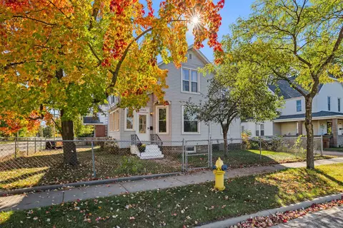 2043 Ellis St, Stevens Point, WI 54481