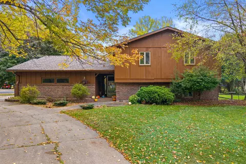 2101 Pecan Pkwy, Marshfield, WI 54449