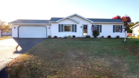 5908 Coronado Dr, Weston, WI 54476