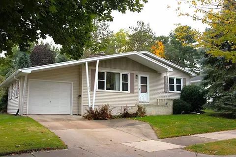 1111 Pine St, Wausau, WI 54401