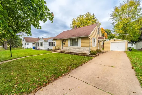 1010 Le Messurier St, Wausau, WI 54403