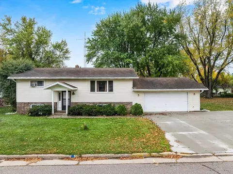 605 E Clark St, Spencer, WI 54479