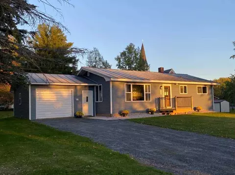246 S 4th St, Dorchester, WI 54425