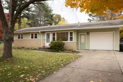 5813 Pine Park St, Weston, WI 54476