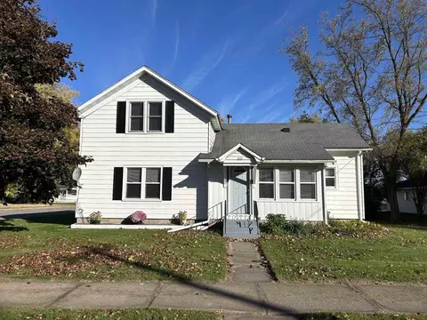 300 E Division St, Greenwood, WI 54437