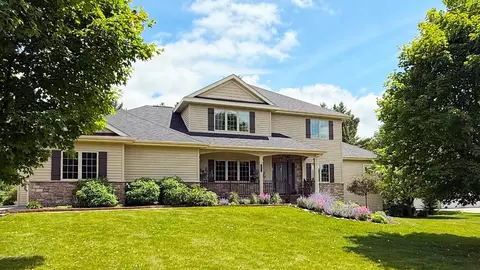 2101 Eagle Valley Ln, Wausau, WI 54403