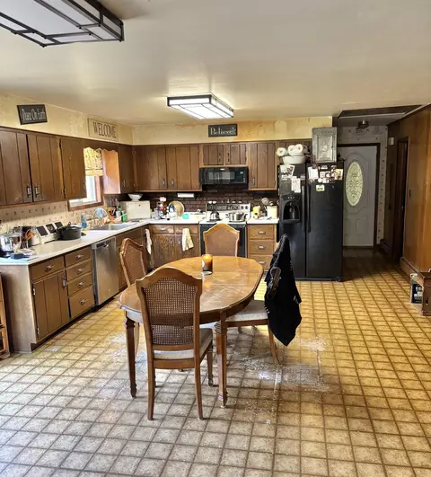Kitchen - n6441 Lindow Road, Prentice, WI 54556 photo 1 of 2