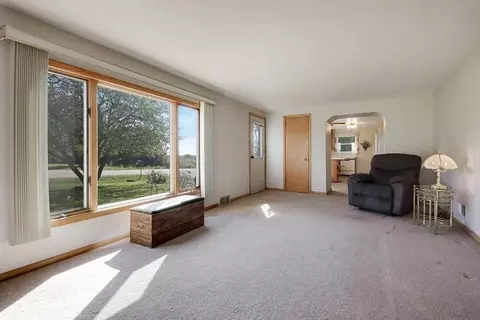 Living - 202480 County Rd E, Marshfield, WI 54449 photo 2 of 3