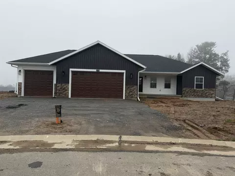 1709 W Andrea St, Marshfield, WI 54449