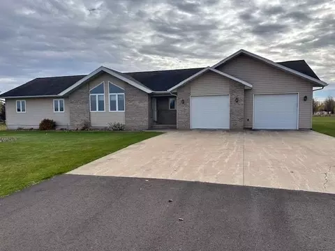 303 E Adams St, Colby, WI 54421