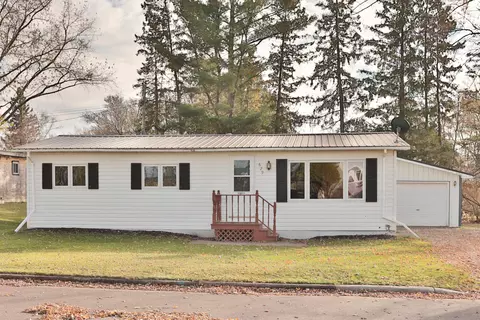629 E 7th St, Owen, WI 54460