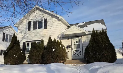 917 N 1st Ave, Wausau, WI 54401