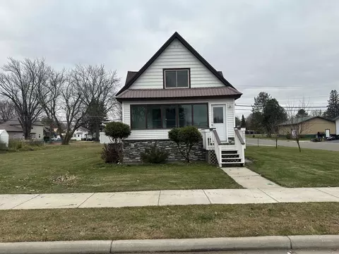 407 E 5th St, Owen, WI 54460