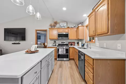 Kitchen - 1412 E 26th St, Marshfield, WI 54449 photo 5 of 8