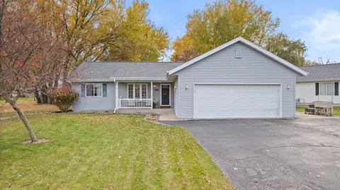 Exterior - 1412 E 26th St, Marshfield, WI 54449 photo 2 of 9