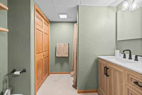 Bath - 1412 E 26th St, Marshfield, WI 54449 photo 5 of 5
