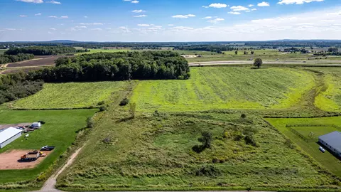 36 97 Heritage Dr, Marshfield, WI 54449