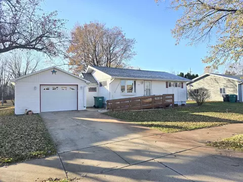 263 Buehler Ave, Nekoosa, WI 54457