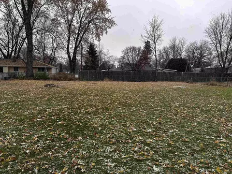 Exterior - 218 E Calumet St, Appleton, WI 54915 photo 1 of 2