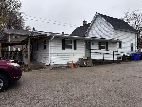 Exterior - 218 E Calumet St, Appleton, WI 54915 photo 2 of 2