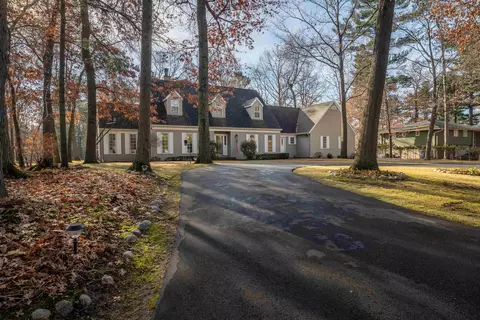 305 Country Club Rd, Schofield, WI 54476