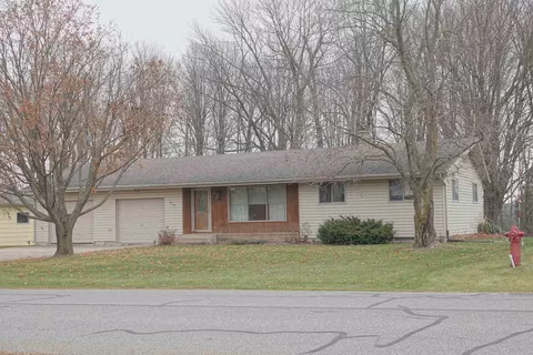 828 Donald St, Medford, WI 54451