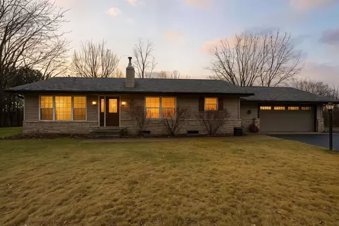 3831 County Road Q, Amherst Junction, WI 54407