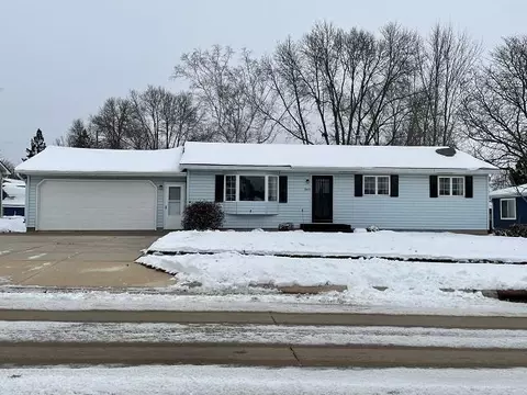 1405 E 29th St, Marshfield, WI 54449