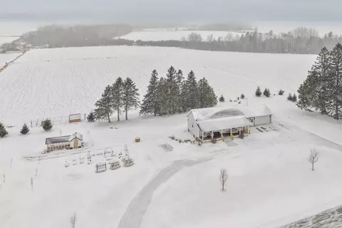 n925 Gibson Drive, Medford, WI 54451