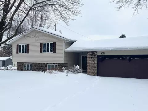 1501 S Apple Ave, Marshfield, WI 54449