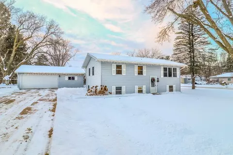 2700 S Tamarack Ave, Marshfield, WI 54449