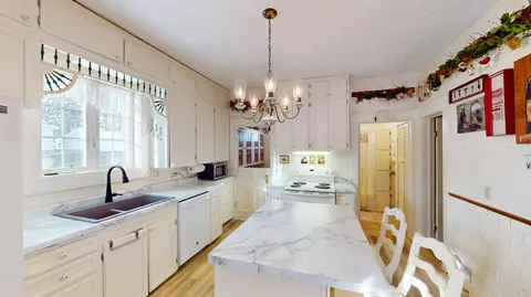 Kitchen - 314 E Blodgett St, Marshfield, WI 54449 photo 1 of 4