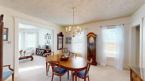 Dining - 314 E Blodgett St, Marshfield, WI 54449 photo 2 of 4