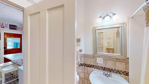 Bath - 314 E Blodgett St, Marshfield, WI 54449 photo 2 of 2