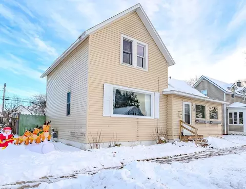 617 N Cottage St, Merrill, WI 54452